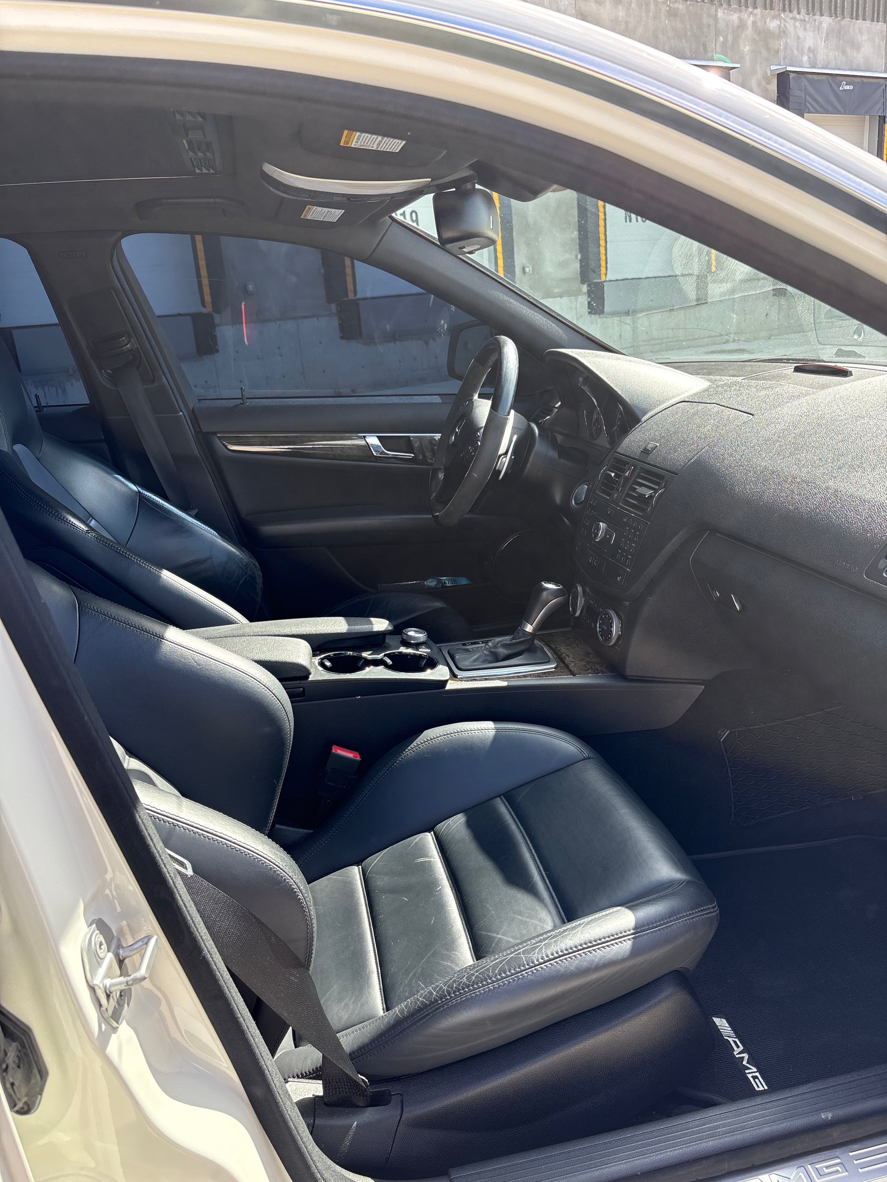 2009 Mercedes Benz C63 AMG Sedan