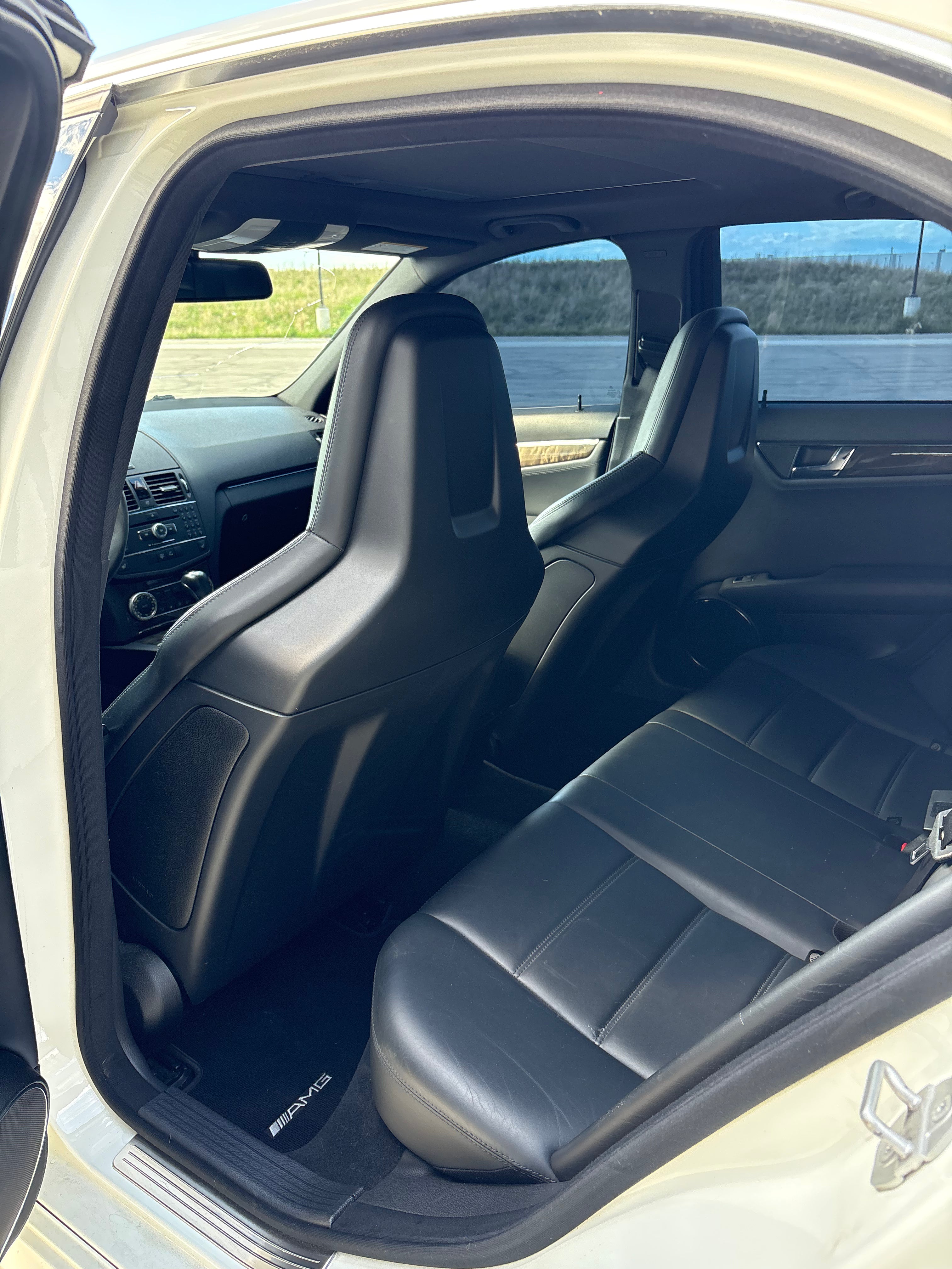 2009 Mercedes Benz C63 AMG Sedan