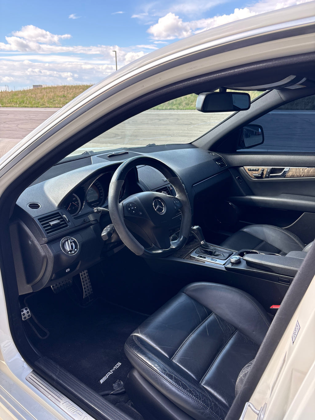 2009 Mercedes Benz C63 AMG Sedan