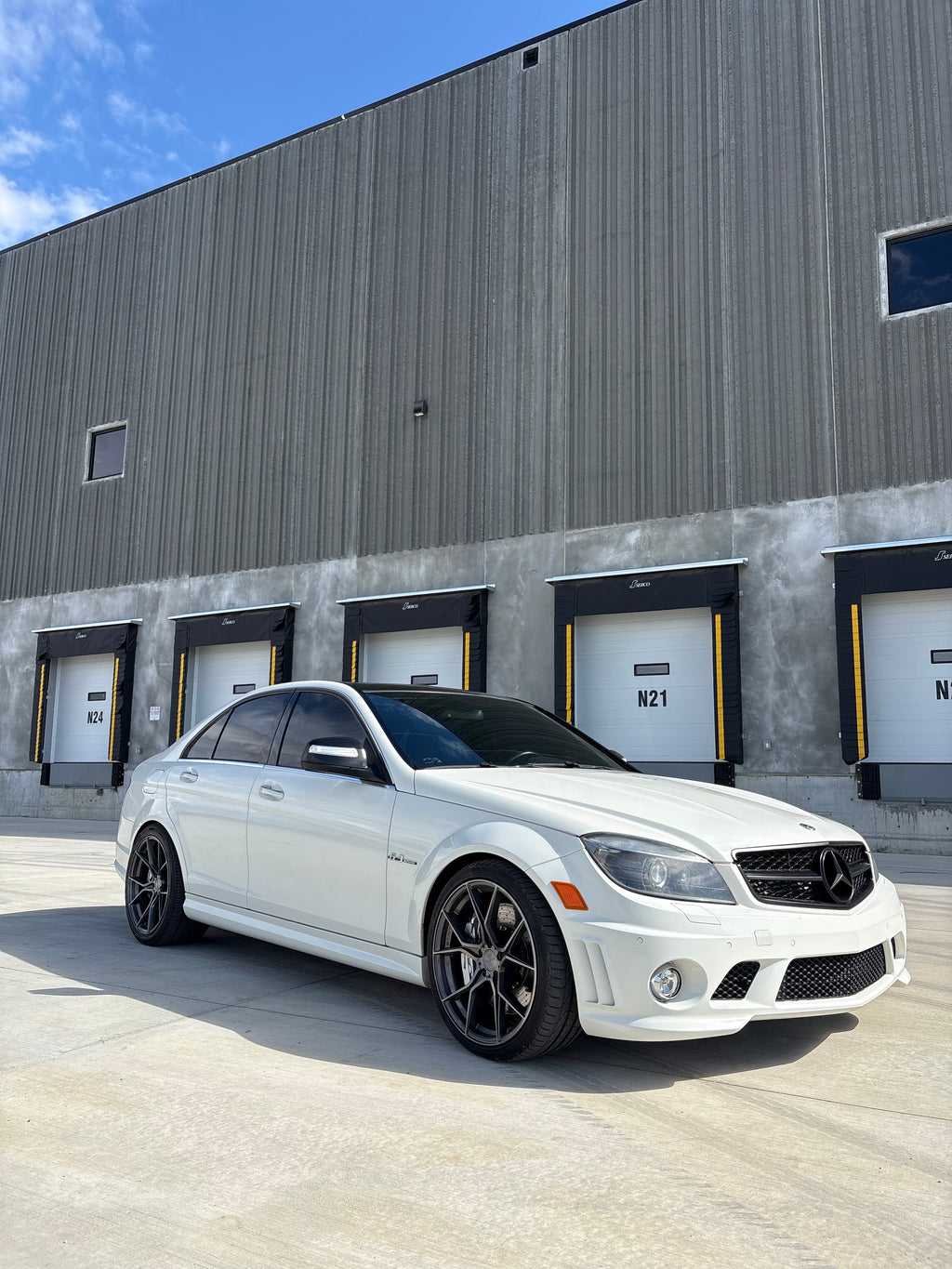 2009 Mercedes Benz C63 AMG Sedan