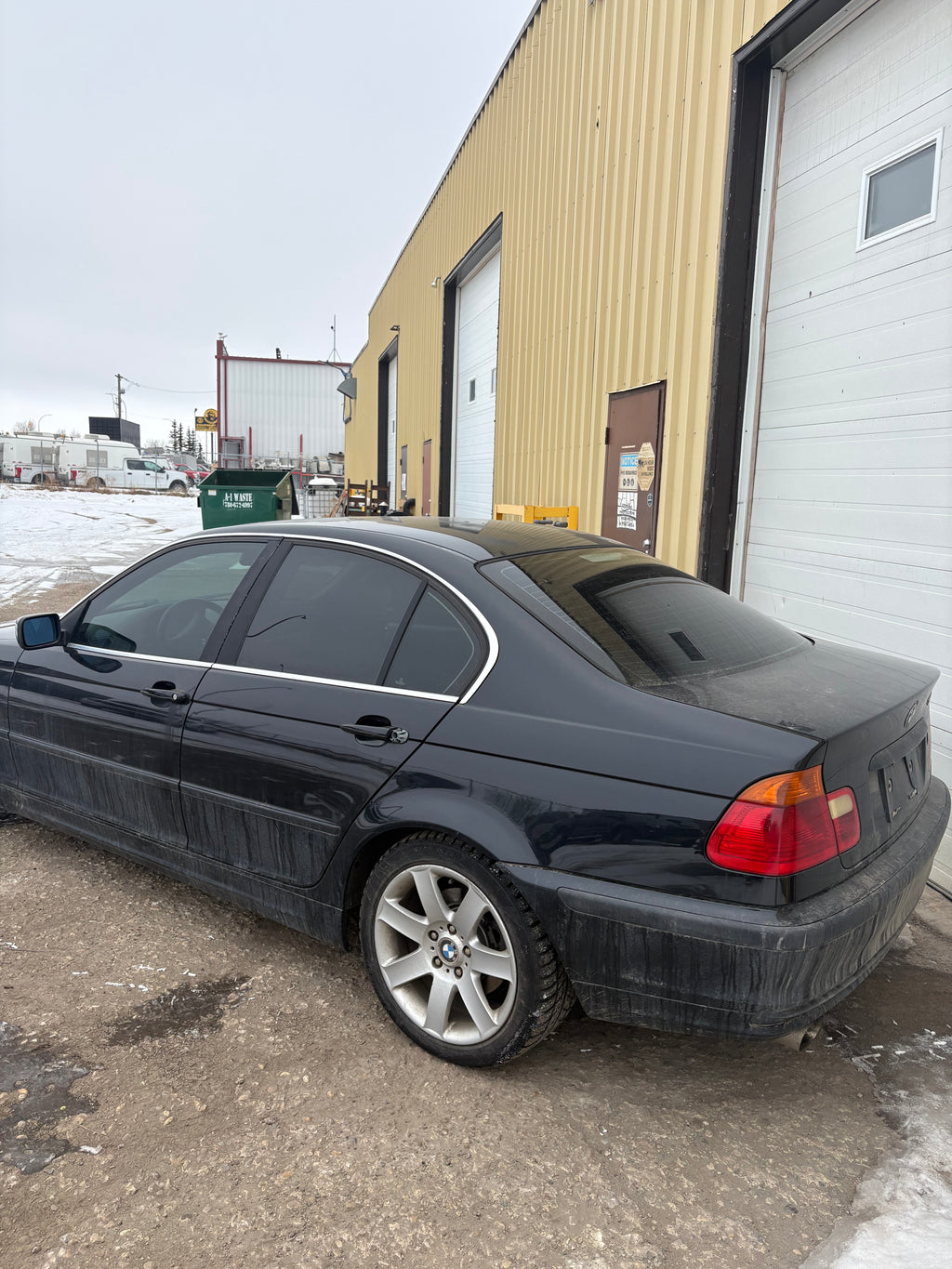 1999 BMW E46 328i Sedan